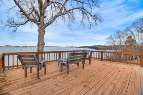 Pet-Friendly Jay Home with Views of Grand Lake!
